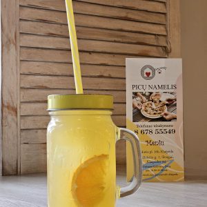 Limonadas pasiflorų skonio